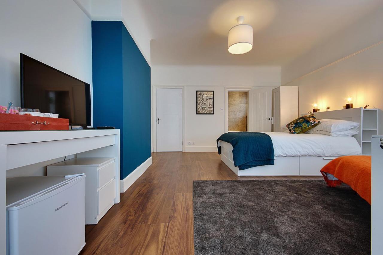 Large En-Suite By The Beach Борнмут Экстерьер фото